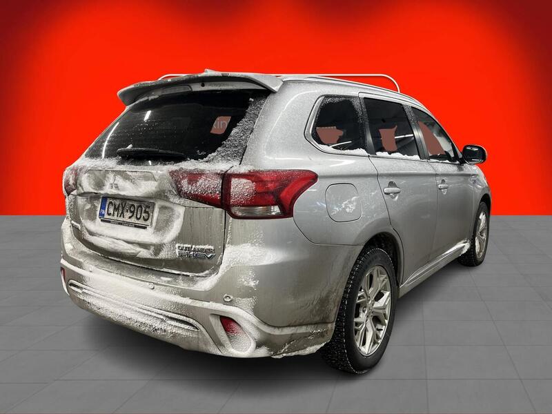 Mitsubishi Outlander PHEV vaihtoauto