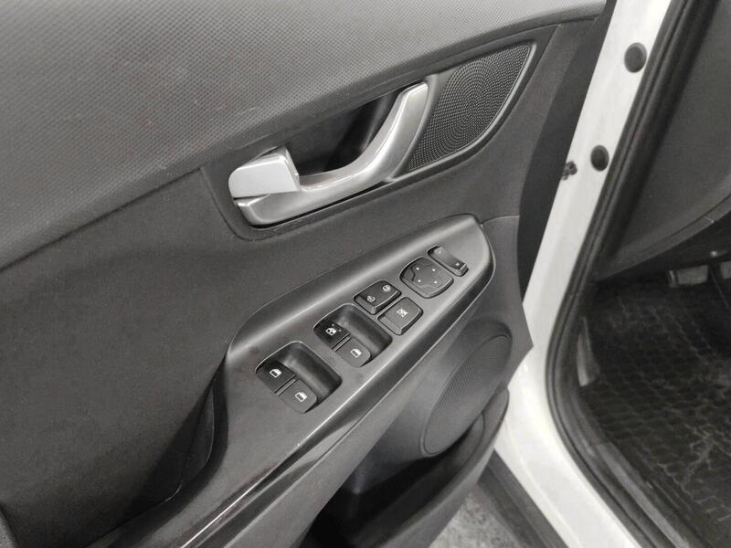 Hyundai Kona vaihtoauto