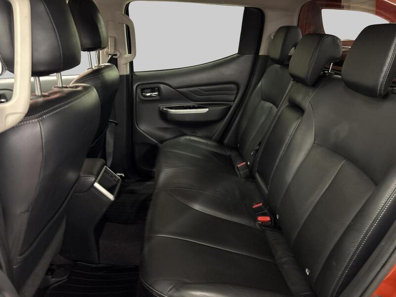 Mitsubishi L200 vaihtoauto