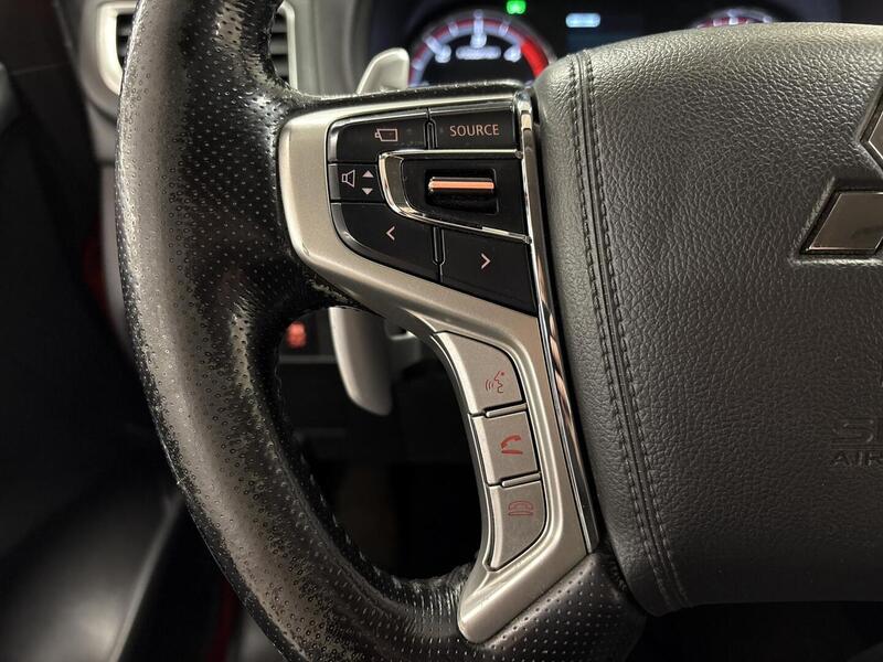 Mitsubishi L200 vaihtoauto