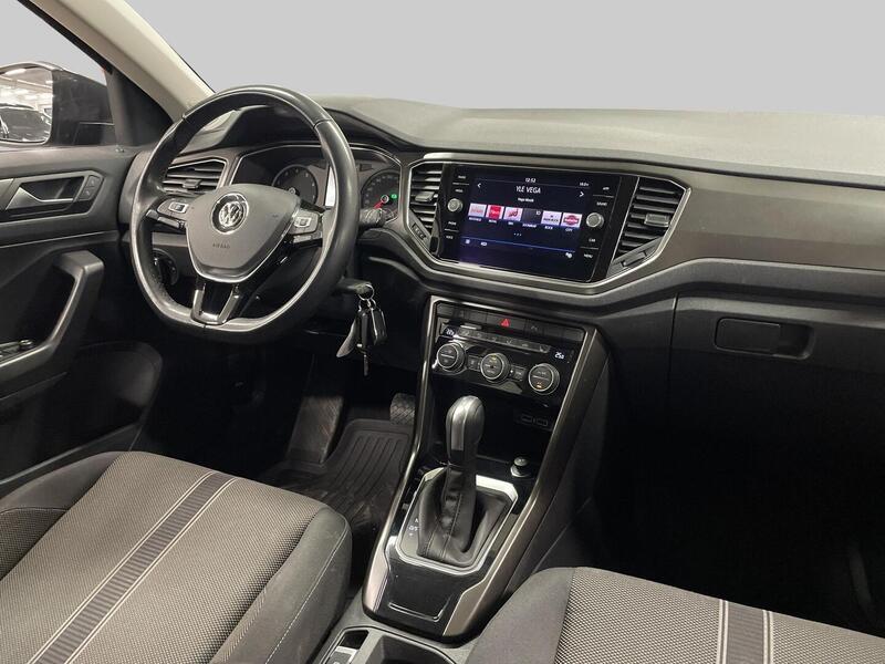 Volkswagen T-Roc vaihtoauto