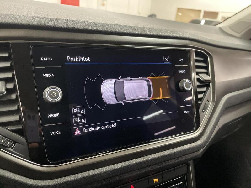 Volkswagen T-Roc vaihtoauto