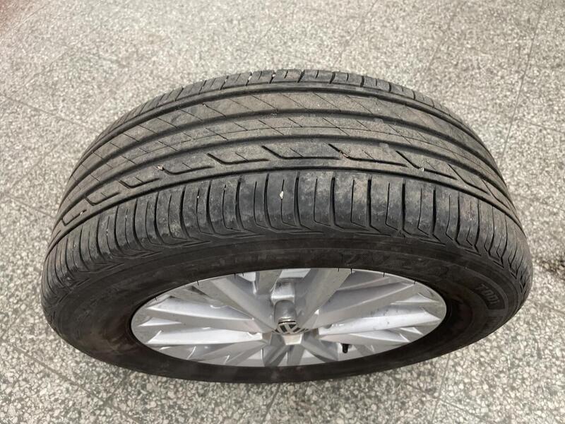 Volkswagen T-Roc vaihtoauto