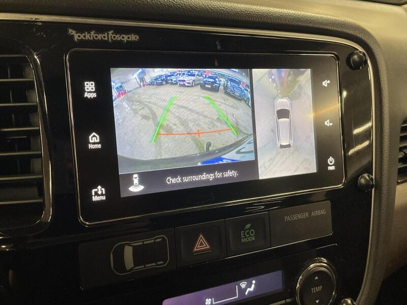 Mitsubishi Outlander PHEV vaihtoauto