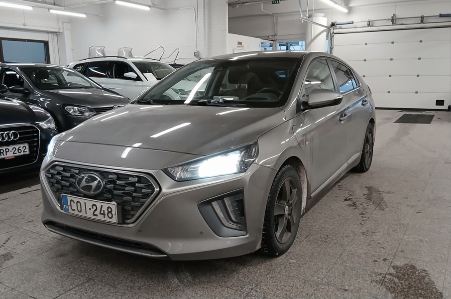 Hyundai IONIQ plug-in vaihtoauto