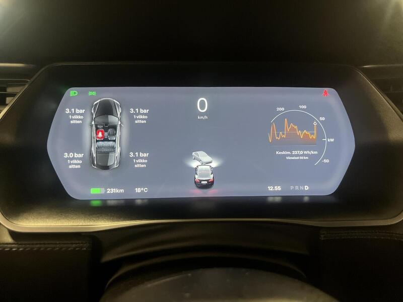 Tesla Model S vaihtoauto
