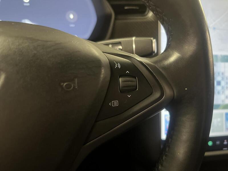 Tesla Model S vaihtoauto