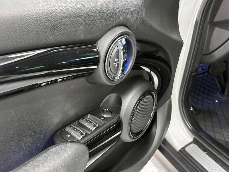 Mini Cooper S vaihtoauto