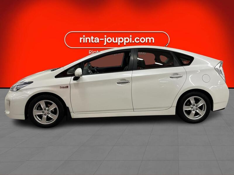 Toyota Prius Plug-in vaihtoauto