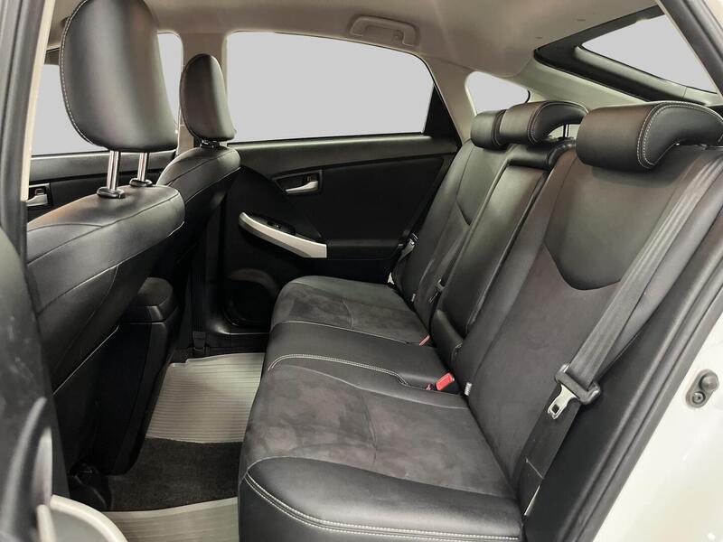 Toyota Prius Plug-in vaihtoauto