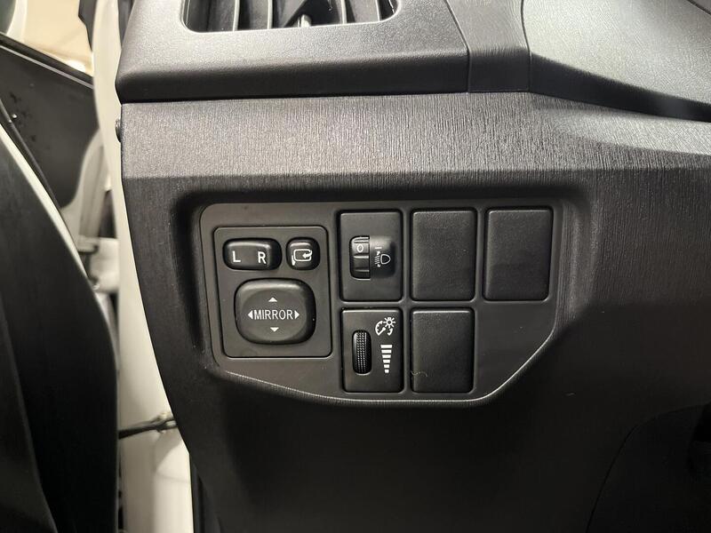 Toyota Prius Plug-in vaihtoauto