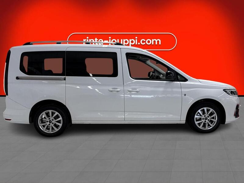 Ford Grand Tourneo Connect vaihtoauto