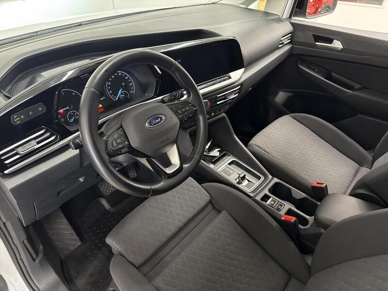 Ford Grand Tourneo Connect vaihtoauto