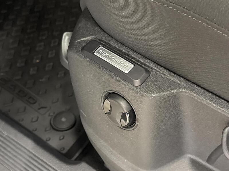 Ford Grand Tourneo Connect vaihtoauto