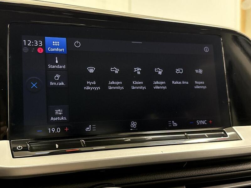 Ford Grand Tourneo Connect vaihtoauto