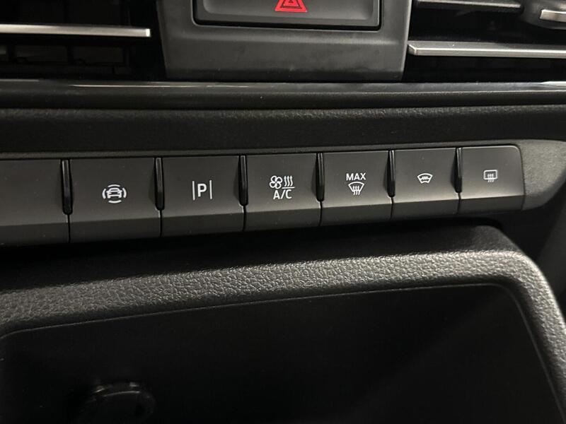 Ford Grand Tourneo Connect vaihtoauto