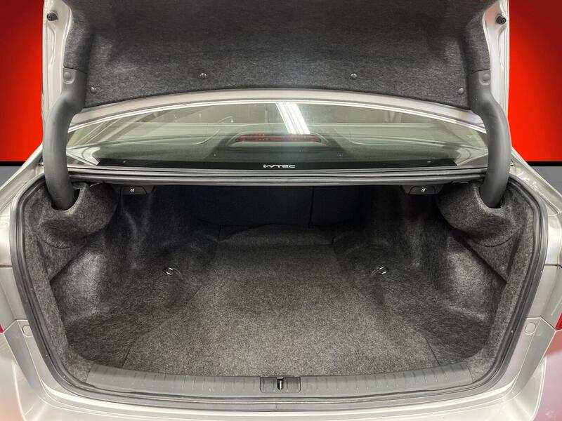 Honda Accord vaihtoauto