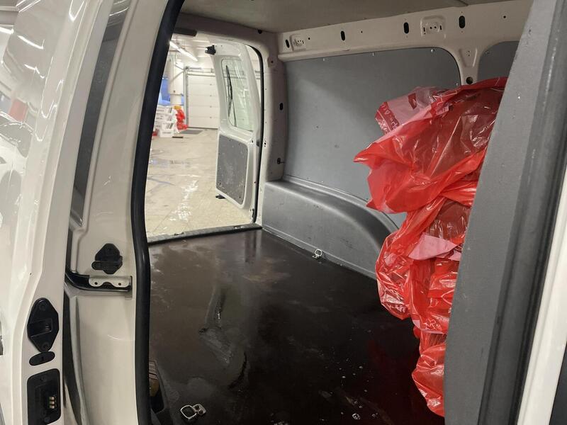 Volkswagen Caddy Maxi vaihtoauto