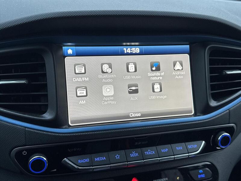 Hyundai IONIQ plug-in vaihtoauto