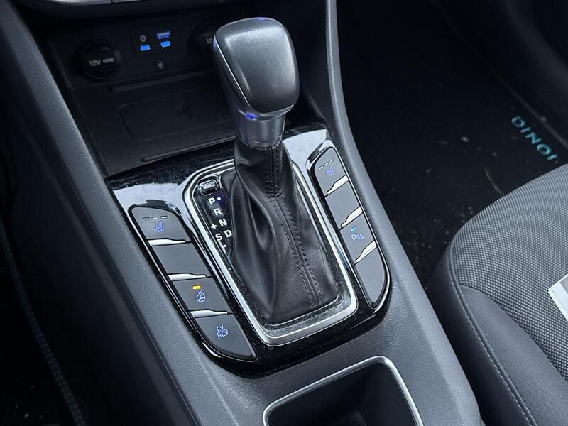 Hyundai IONIQ plug-in vaihtoauto