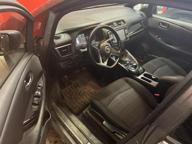 Nissan Leaf vaihtoauto