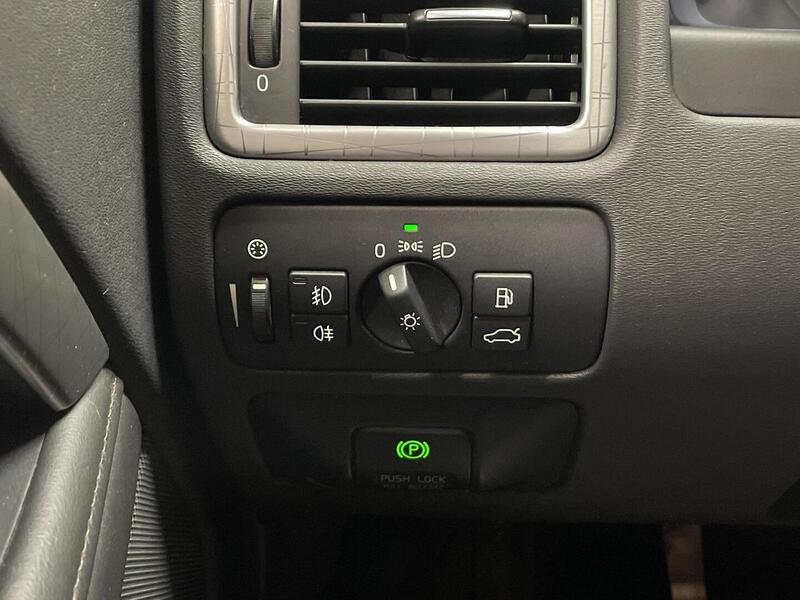 Volvo XC70 vaihtoauto