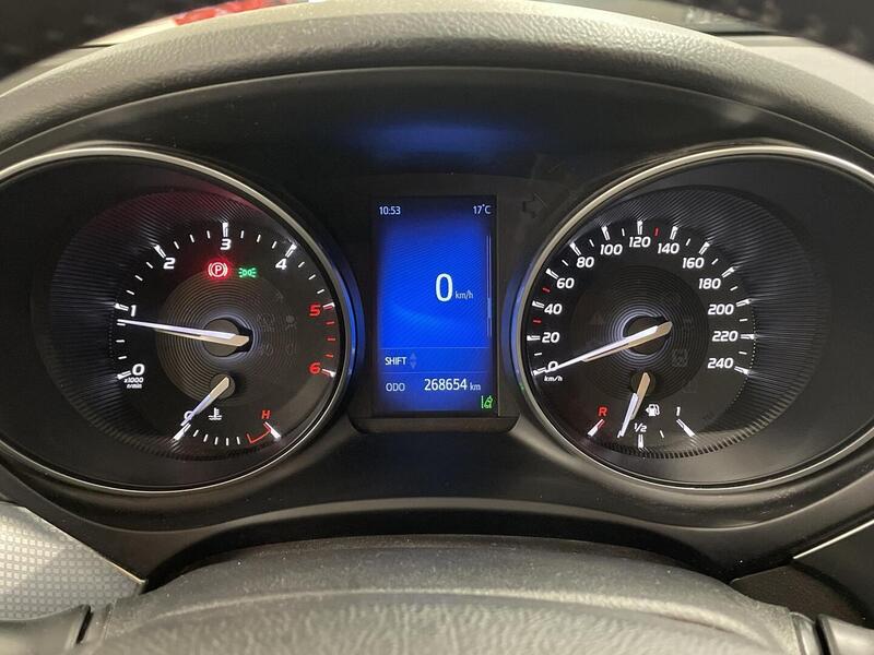 Toyota Avensis vaihtoauto