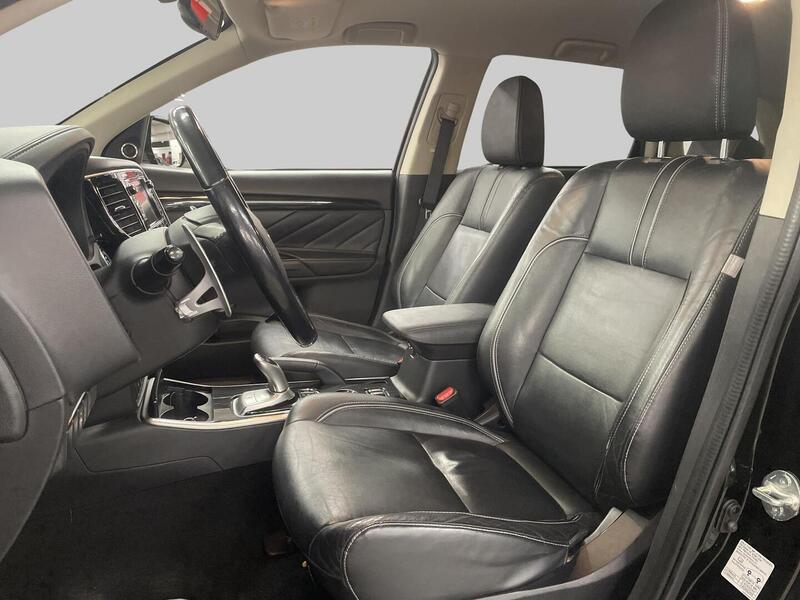 Mitsubishi Outlander vaihtoauto