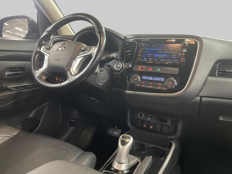 Mitsubishi Outlander vaihtoauto