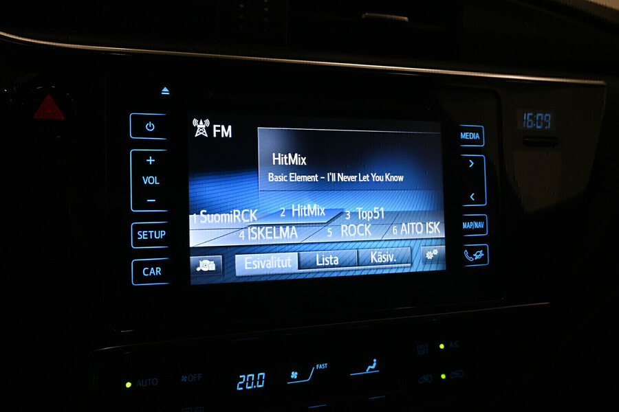 Toyota Auris vaihtoauto