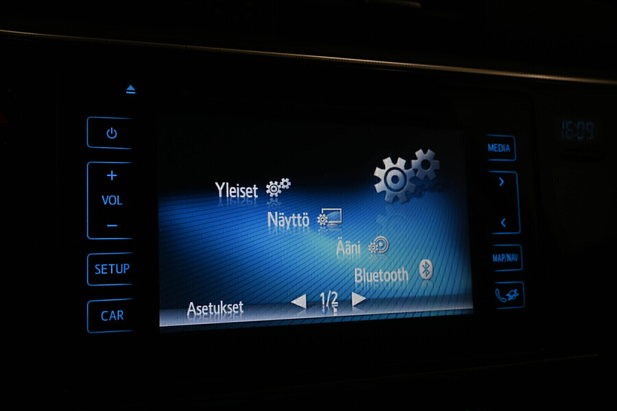 Toyota Auris vaihtoauto