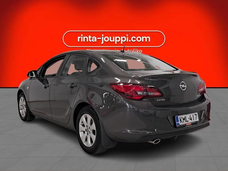 Opel Astra vaihtoauto