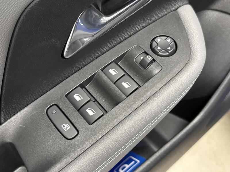 Opel Mokka-e vaihtoauto