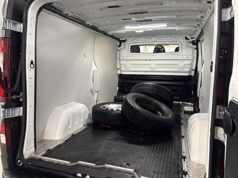 Renault Trafic vaihtoauto