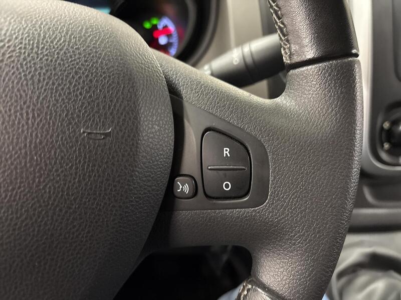 Renault Trafic vaihtoauto