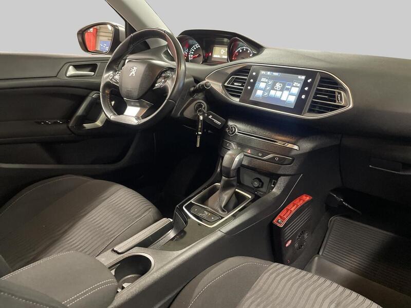 Peugeot 308 vaihtoauto