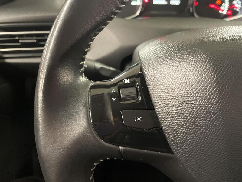 Peugeot 308 vaihtoauto