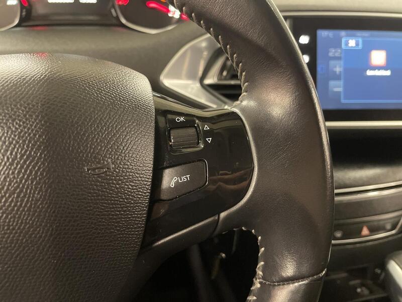 Peugeot 308 vaihtoauto