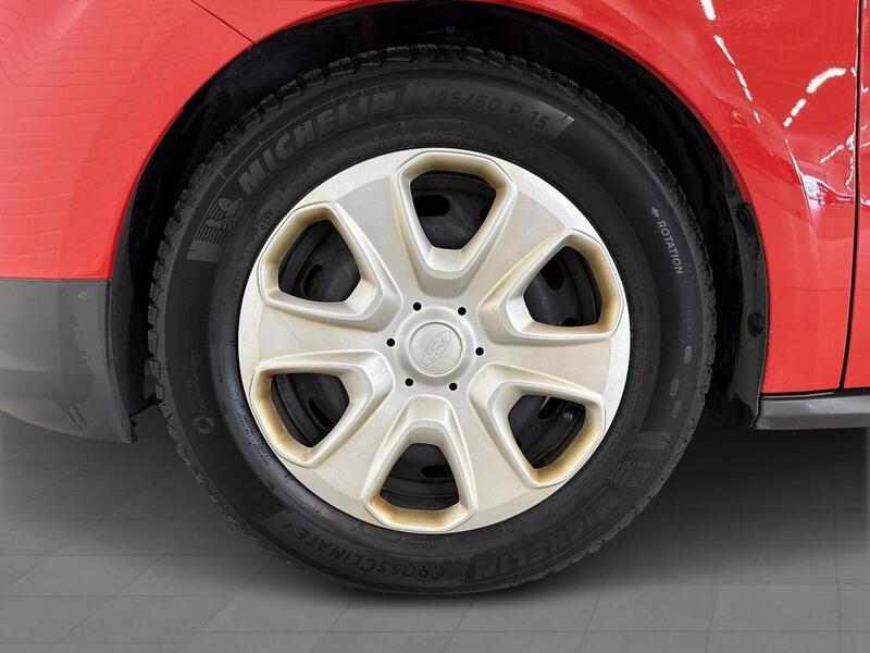 Ford Transit Courier vaihtoauto