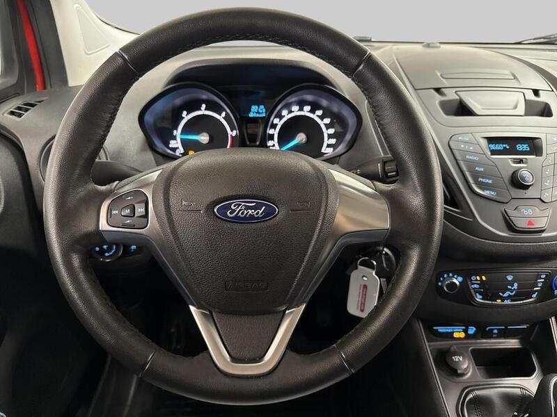 Ford Transit Courier vaihtoauto