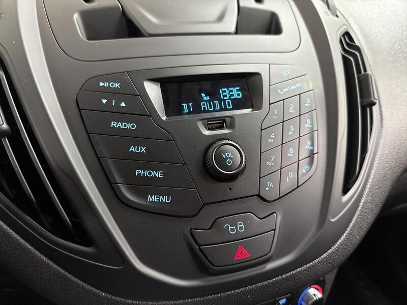 Ford Transit Courier vaihtoauto