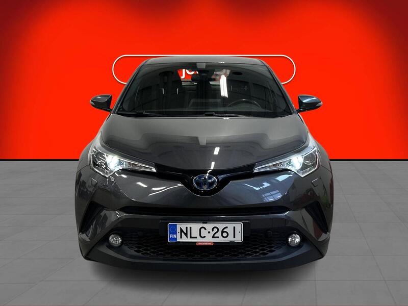 Toyota C-HR vaihtoauto