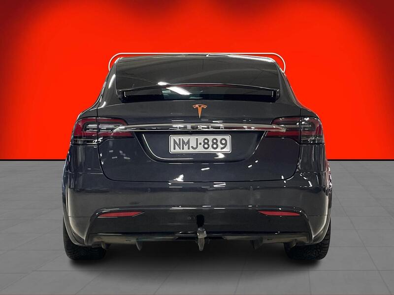 Tesla Model X vaihtoauto