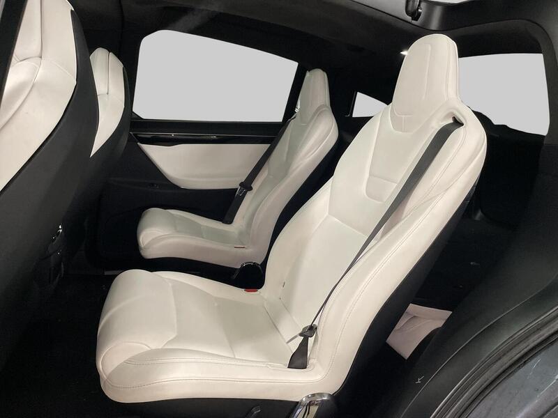 Tesla Model X vaihtoauto