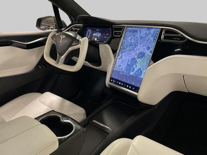 Tesla Model X vaihtoauto
