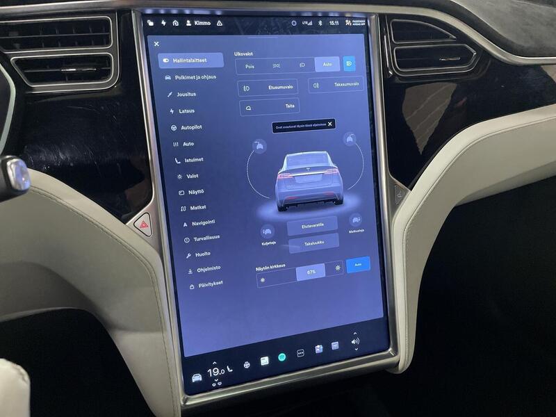 Tesla Model X vaihtoauto