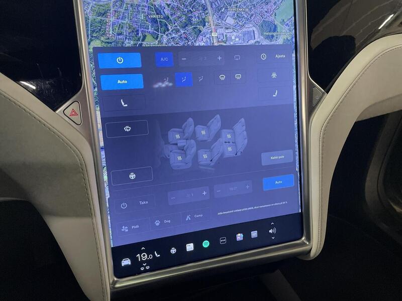 Tesla Model X vaihtoauto