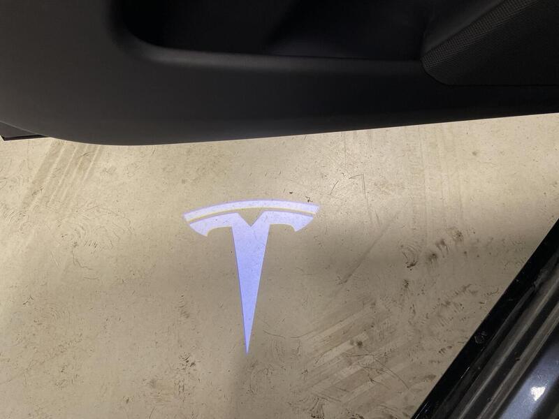 Tesla Model X vaihtoauto