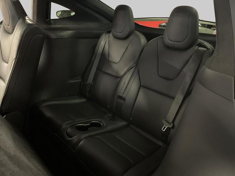 Tesla Model X vaihtoauto