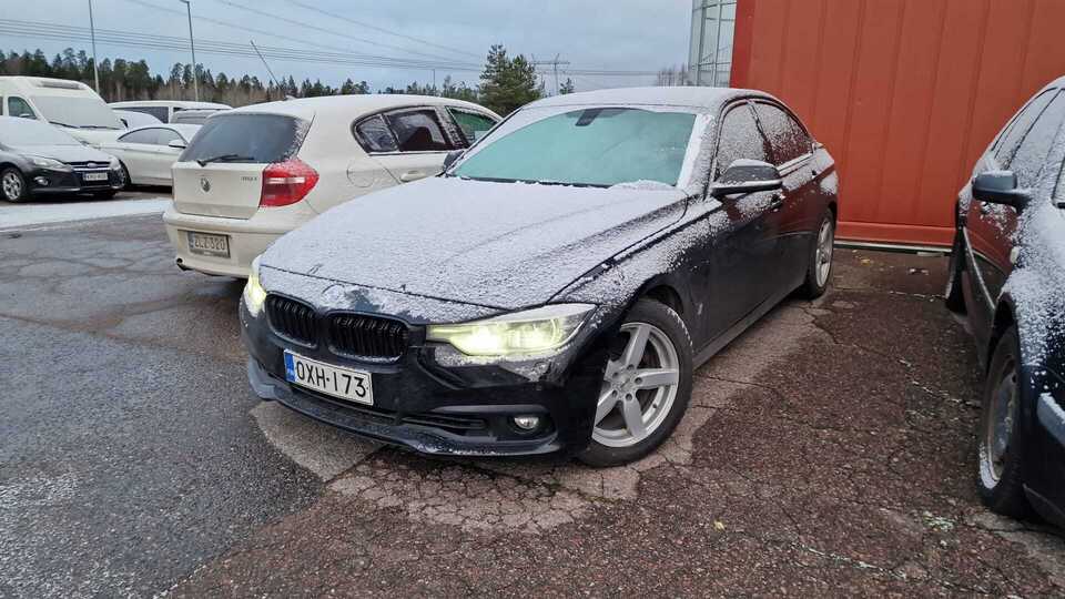 BMW 330 vaihtoauto